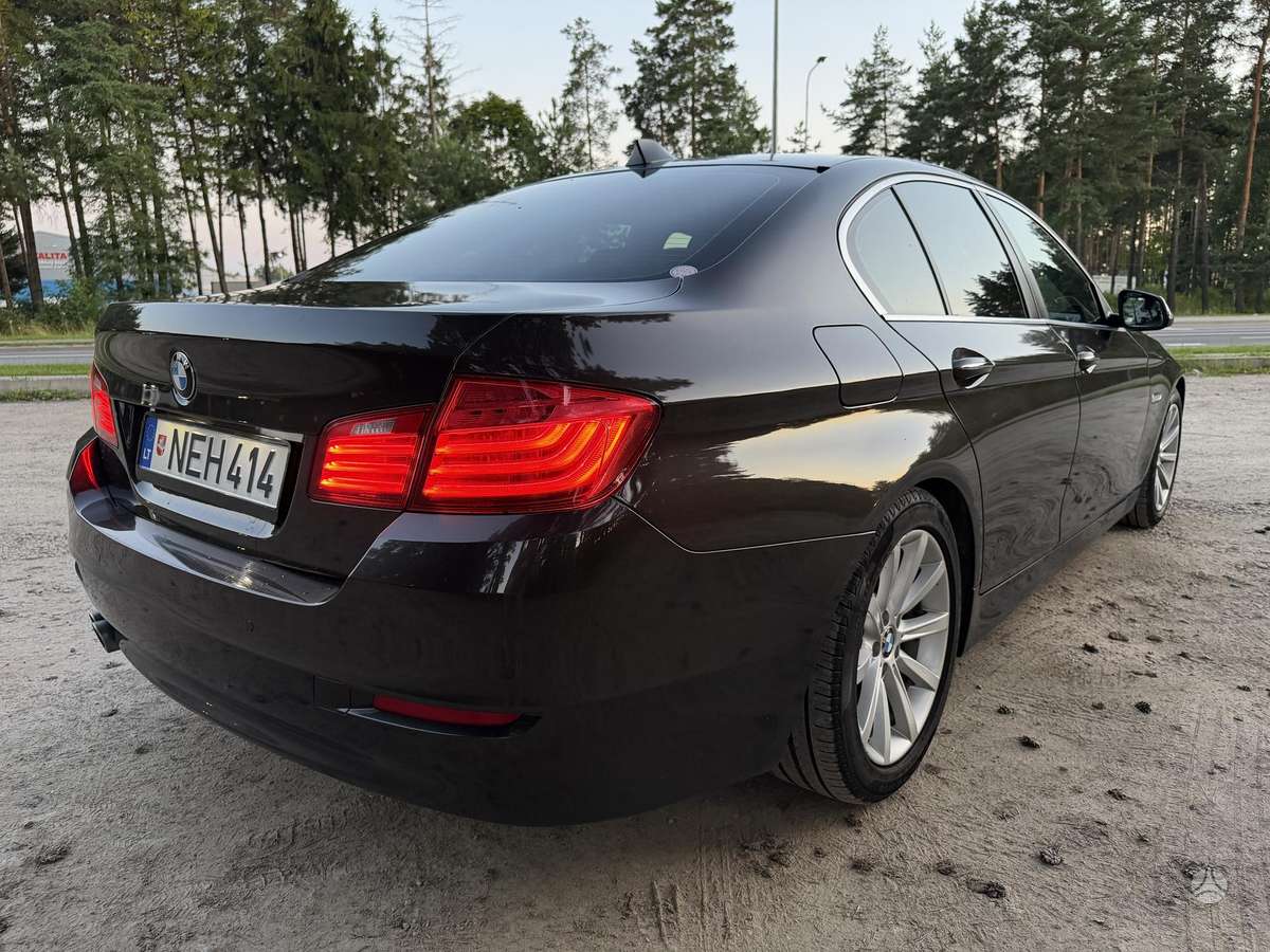 BMW 520, 2.0 l., Седан