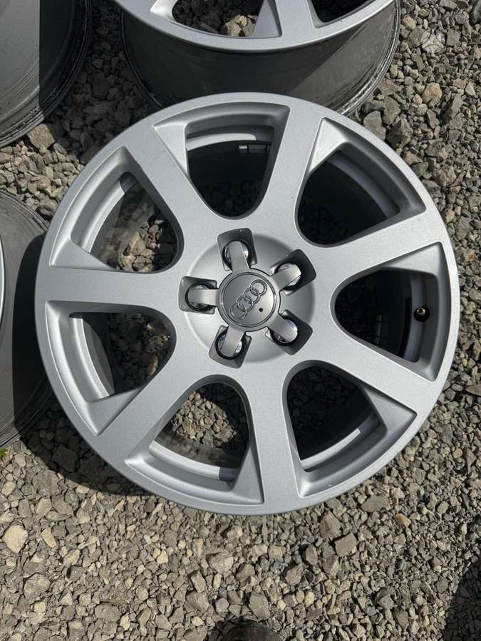 Audi, lengvojo lydinio, R17