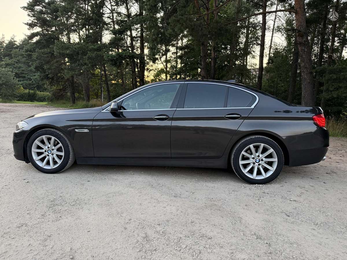 BMW 520, 2.0 l., Седан