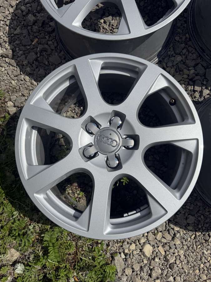 Audi, light alloy, R17