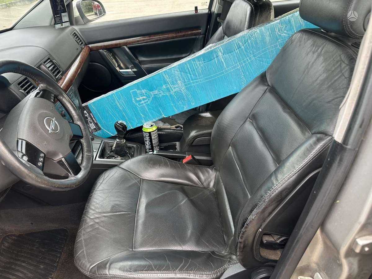 Opel Vectra, 2.2 l., Седан
