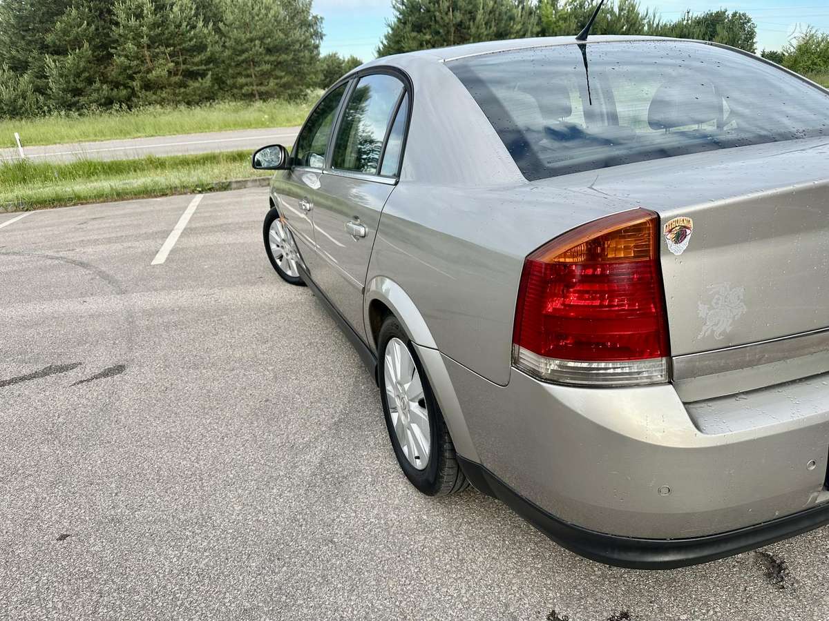 Opel Vectra, 2.2 l., Седан