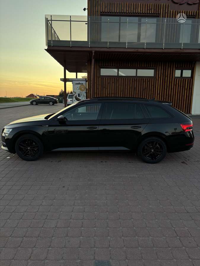 Škoda Superb - 8