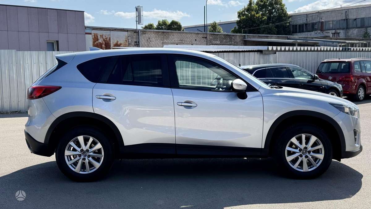 Mazda CX-5, 2.2 l., off-road / crossover