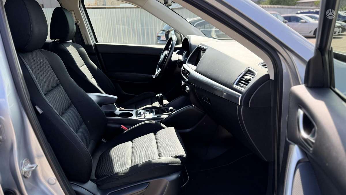 Mazda CX-5, 2.2 l., off-road / crossover