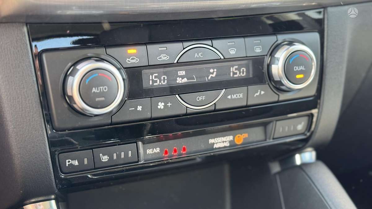 Mazda CX-5, 2.2 l., off-road / crossover