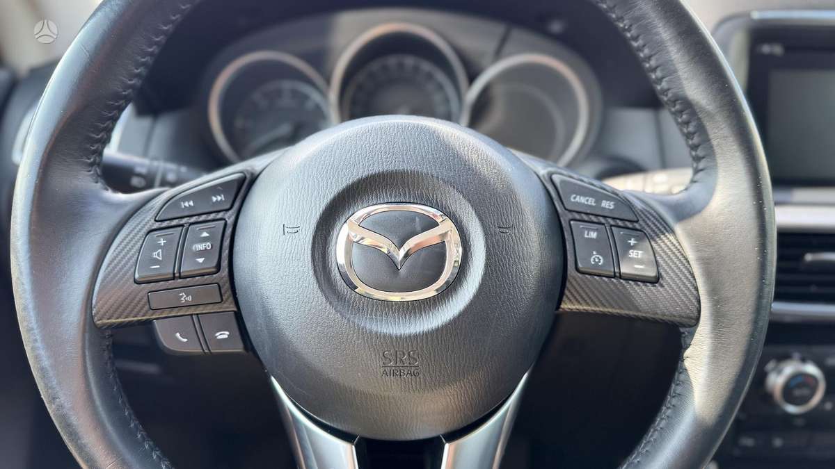 Mazda CX-5, 2.2 l., off-road / crossover