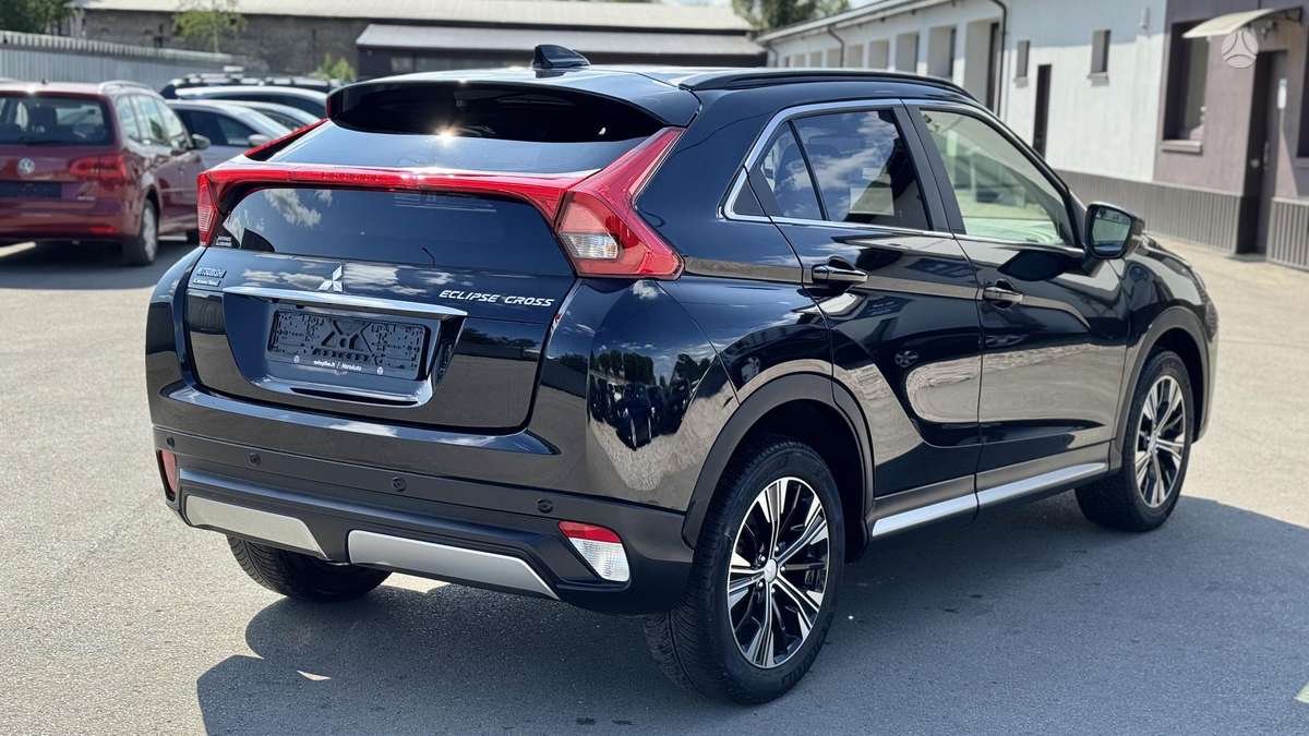 Mitsubishi Eclipse Cross, 1.5 l., off-road / crossover