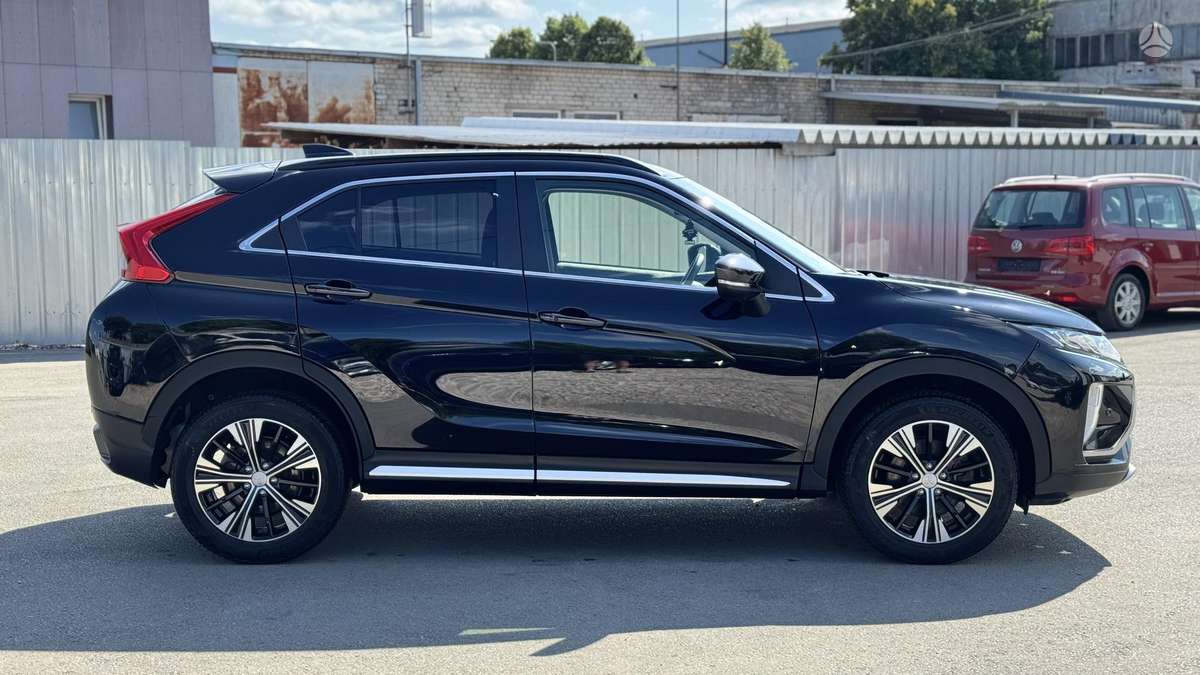 Mitsubishi Eclipse Cross, 1.5 l., off-road / crossover