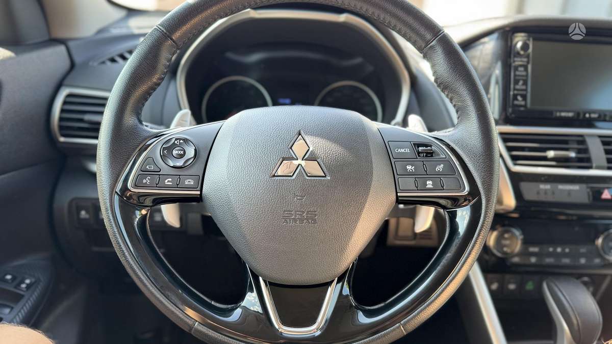 Mitsubishi Eclipse Cross, 1.5 l., off-road / crossover