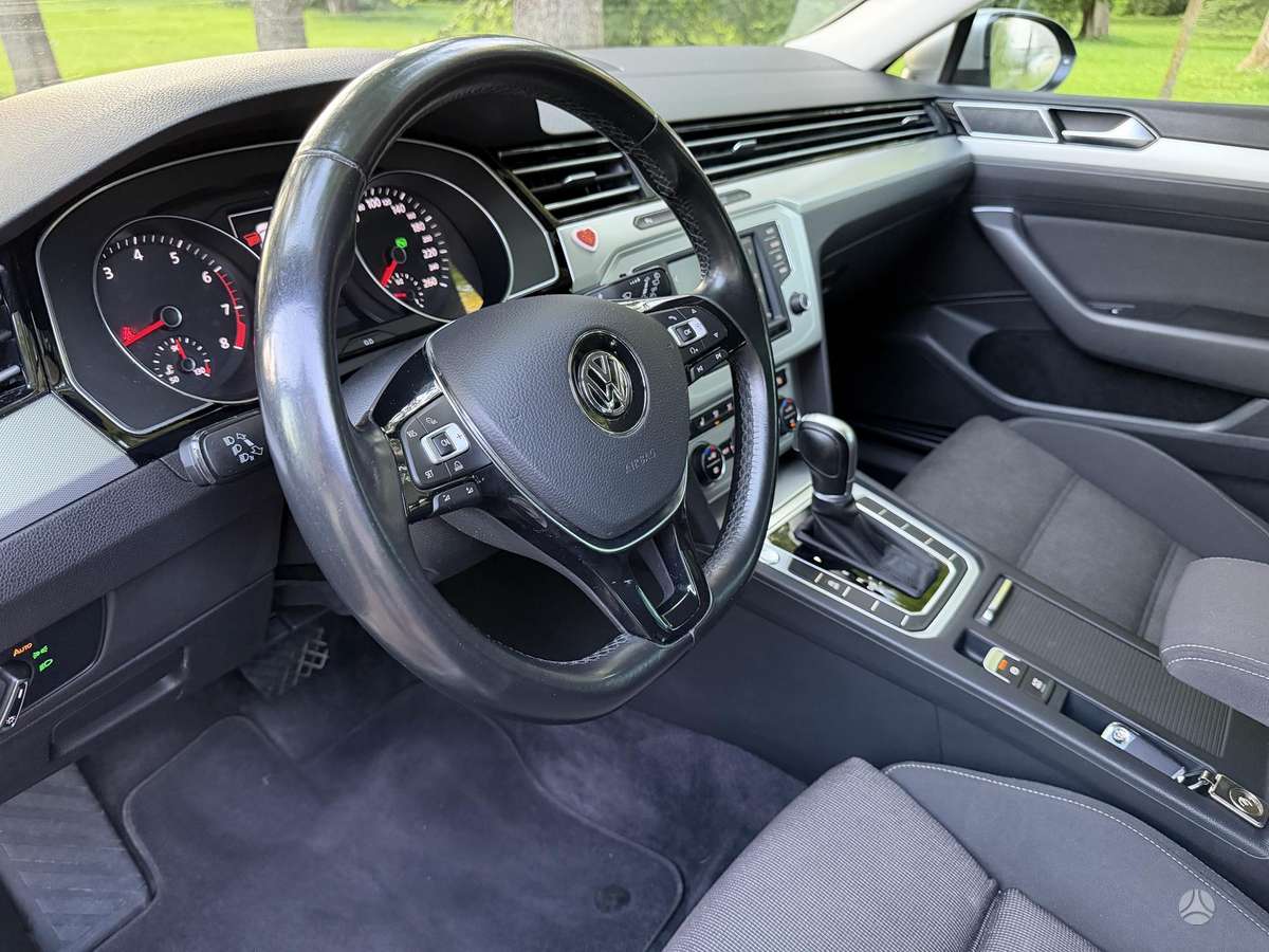 Volkswagen Passat, 1.4 l., Универсал