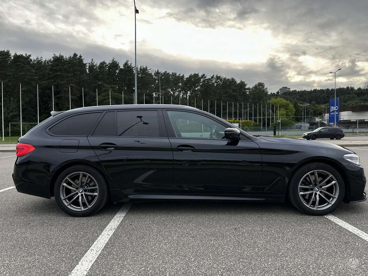 BMW 520, Универсал