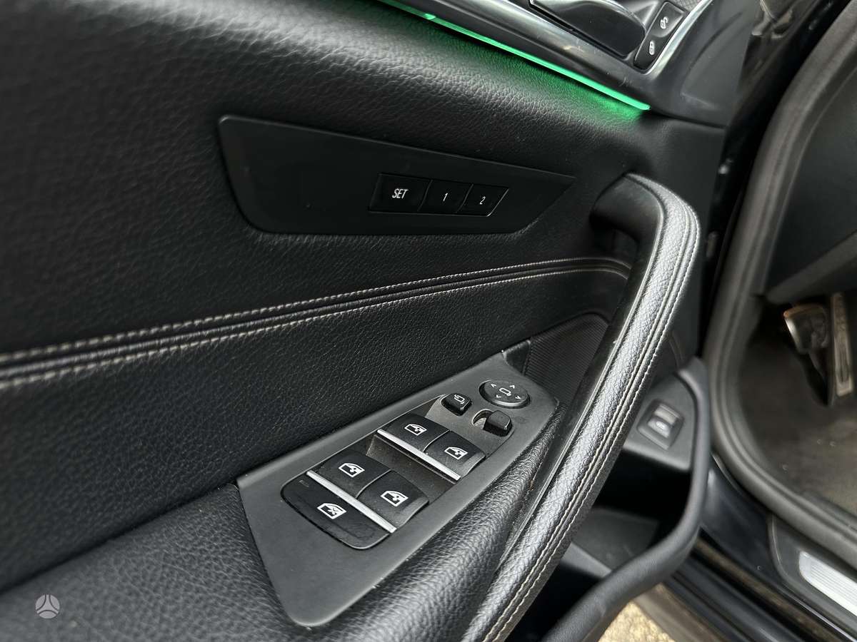 BMW 520, universalas