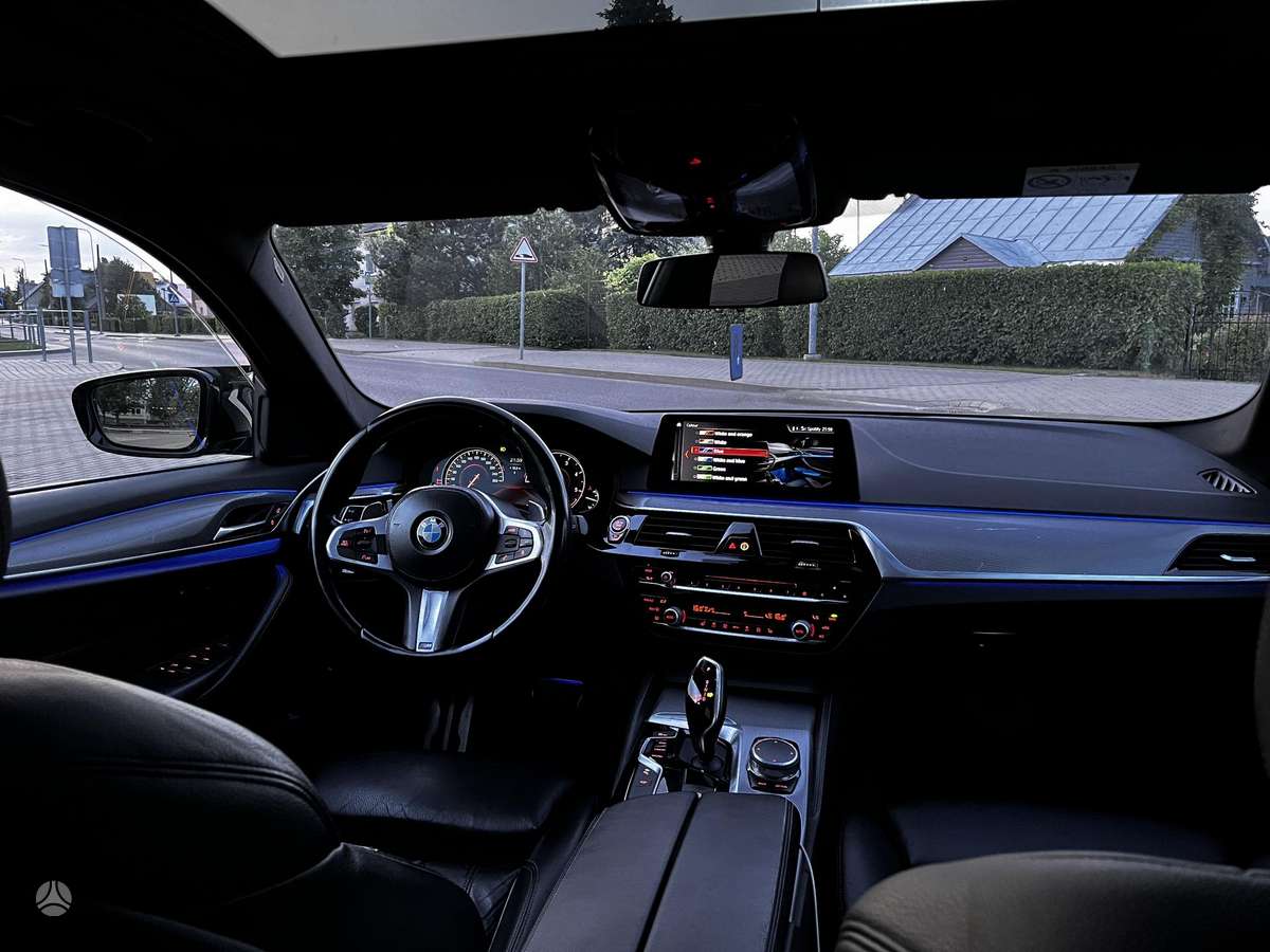 BMW 520, Универсал