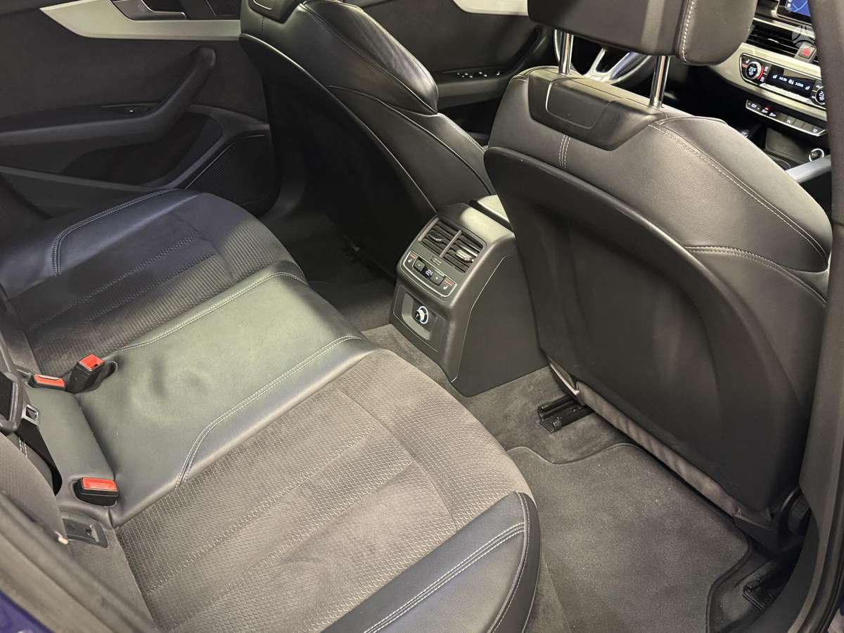 Audi A4, 2.0 l., Универсал