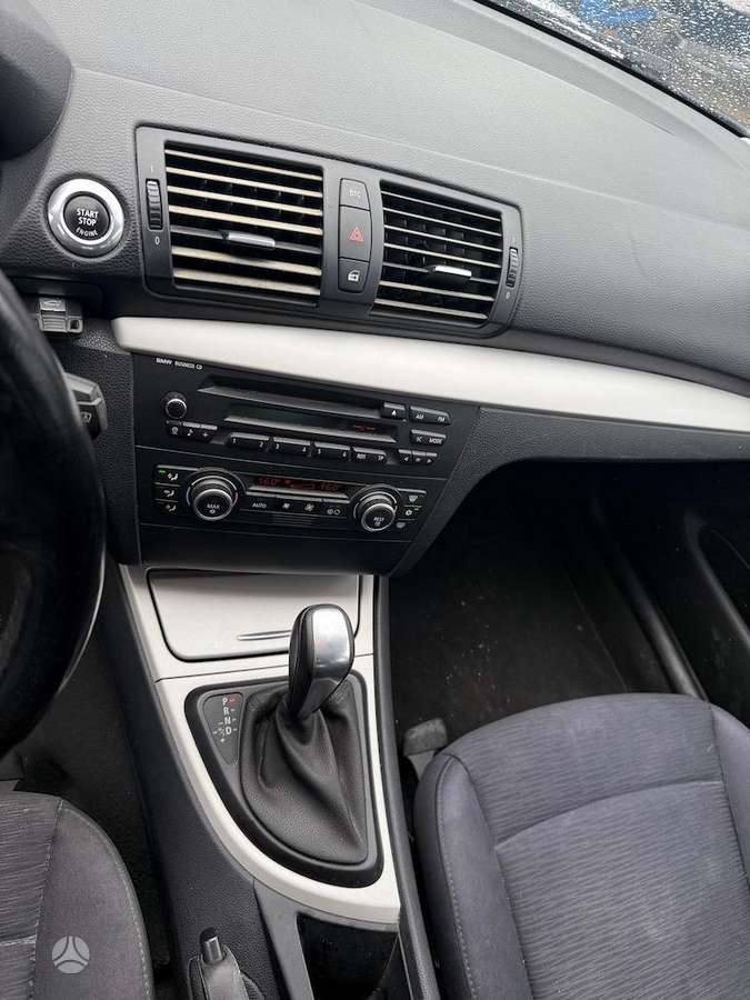 BMW 120, 2.0 l., hatchback