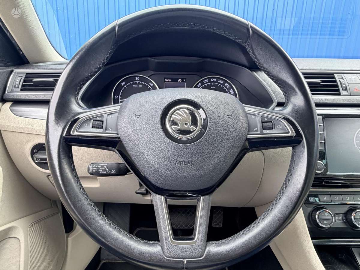 Škoda Superb - 11