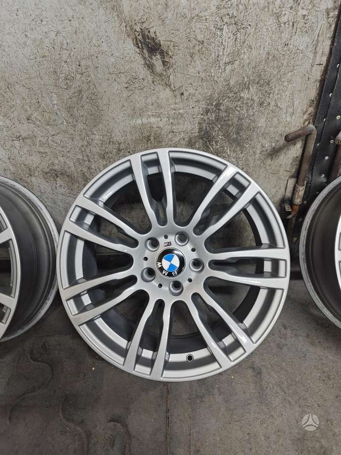 BMW, lengvojo lydinio, R19