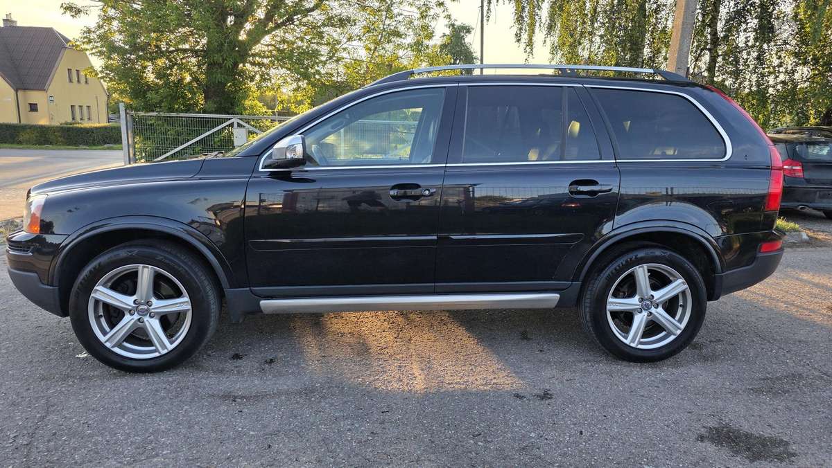 Volvo XC90 - 2
