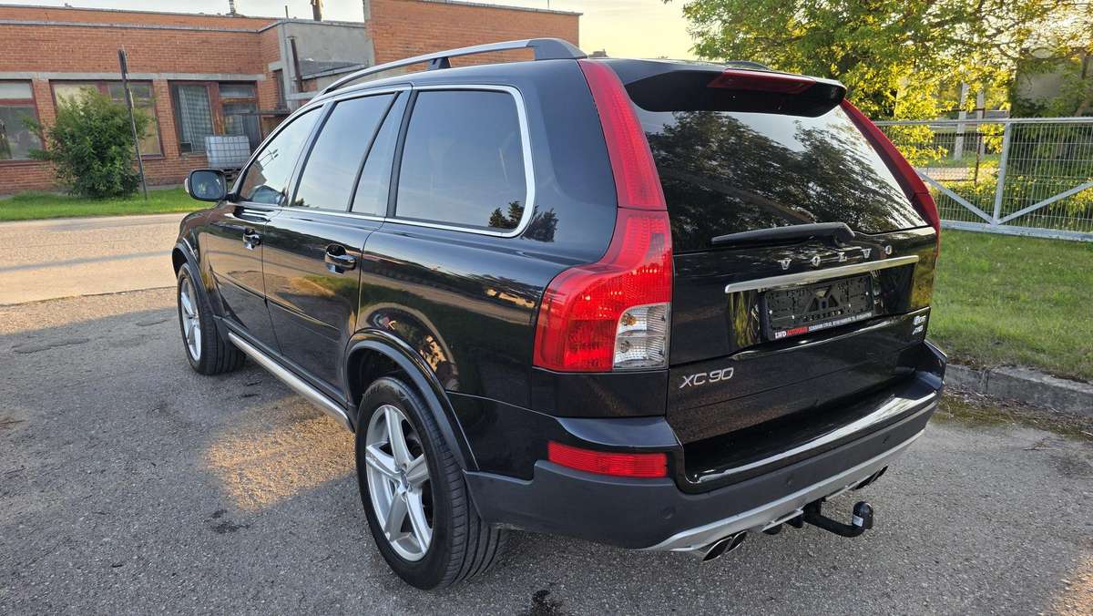 Volvo XC90 - 3