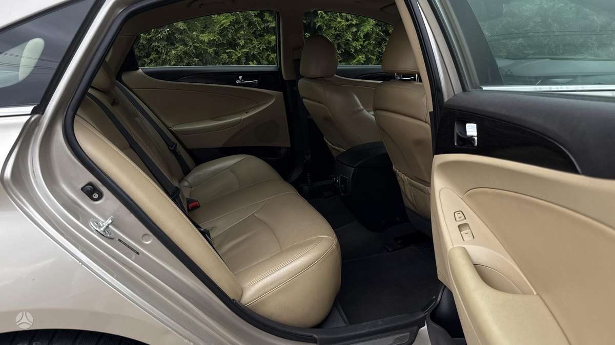 Hyundai Sonata, 2.4 l., Седан
