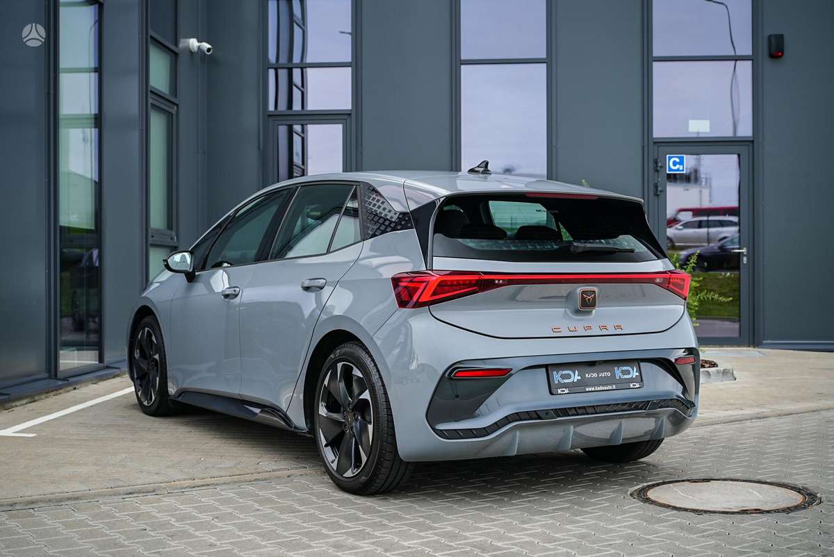 Cupra Born, 62 kWh, hatchback