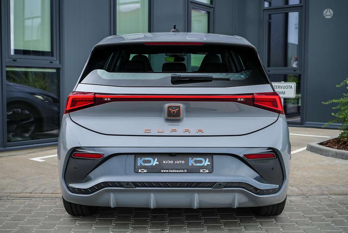 Cupra Born, 62 kWh, hatchback