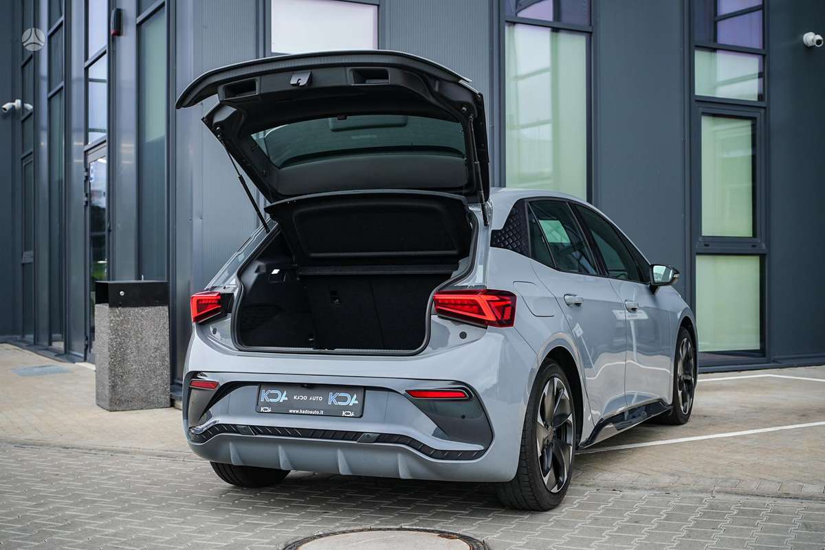 Cupra Born, 62 kWh, hatchback
