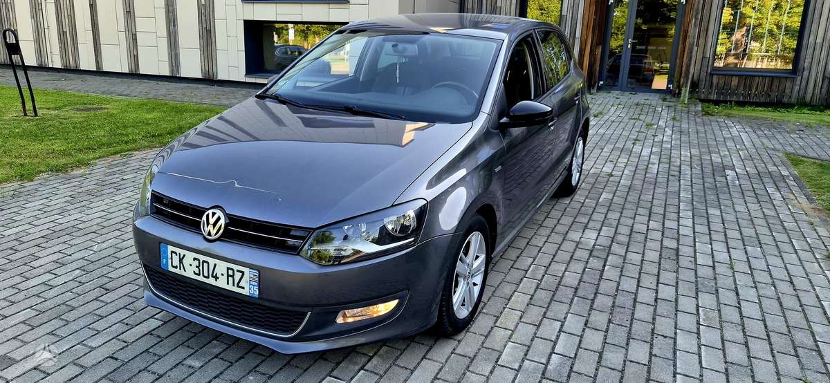 Volkswagen Polo - 1