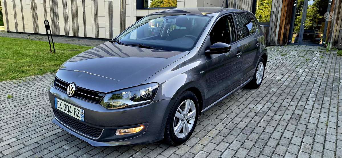 Volkswagen Polo - 2