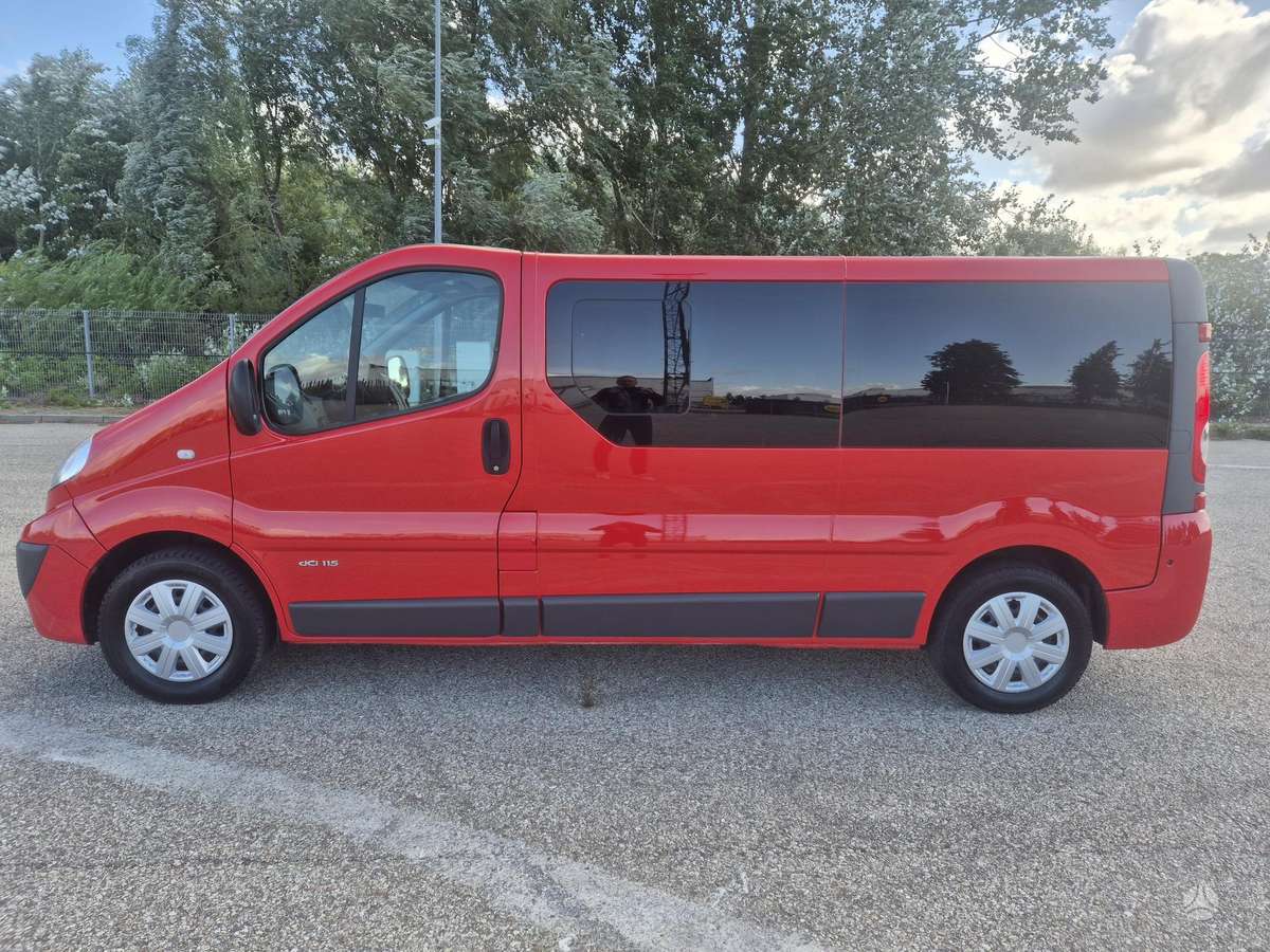 Renault Trafic - 1