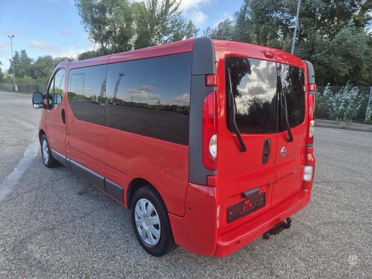 Renault Trafic, 2.0 l., passenger minibus