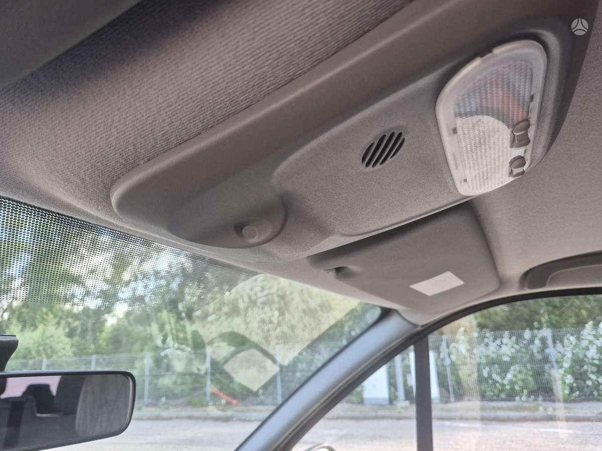 Renault Trafic, 2.0 l., passenger minibus