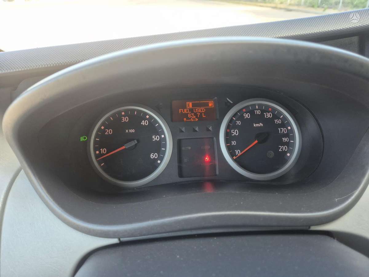 Renault Trafic, 2.0 l., passenger minibus