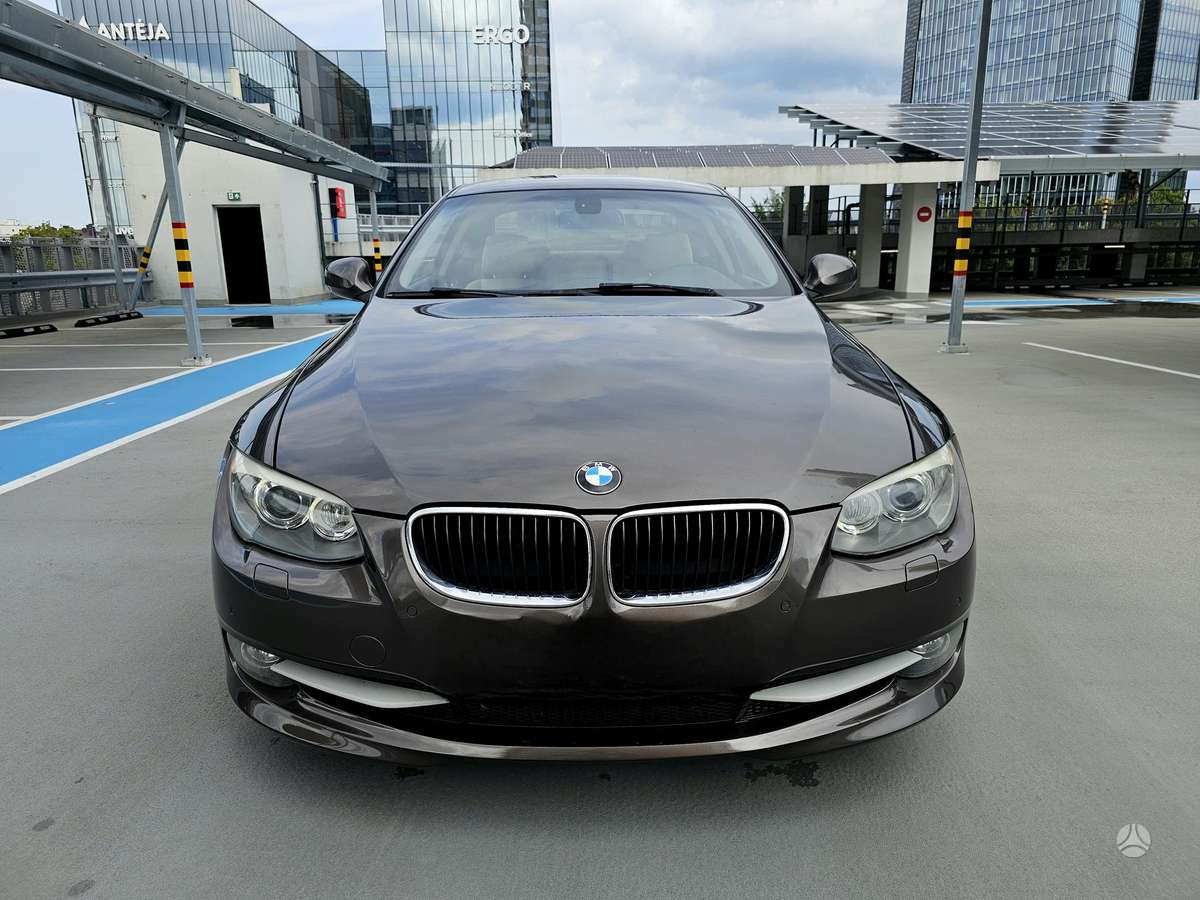 BMW 320, 2.0 l., Купе (coupe)