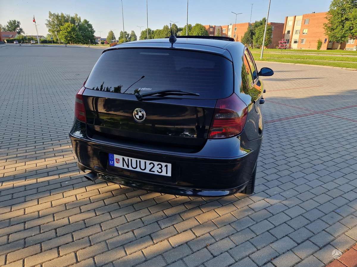 BMW 120, 2.0 l., hatchback