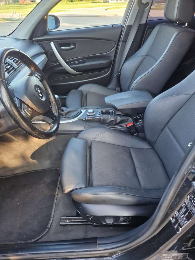 BMW 120, 2.0 l., hatchback