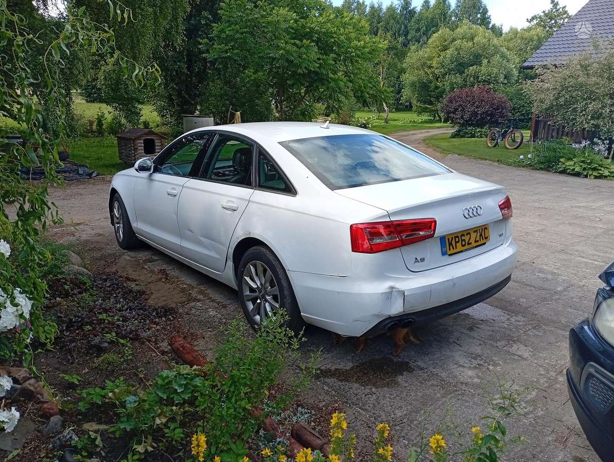 Audi A6, 2.0 l., Седан