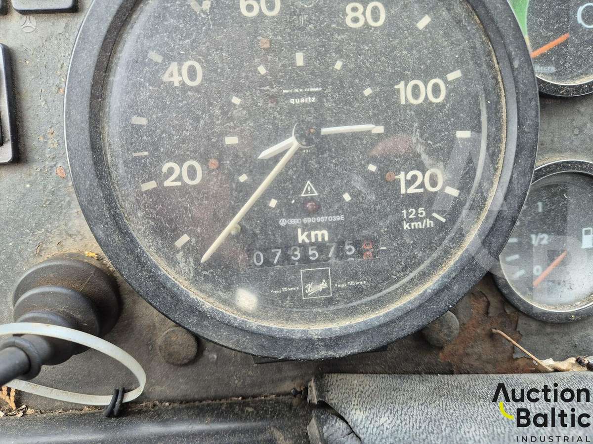 Renault JK 75, автовышки