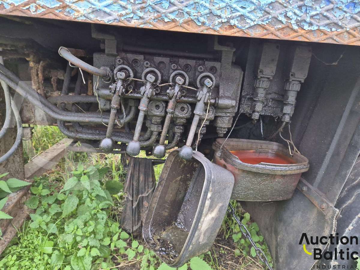Renault JK 75, boom lift