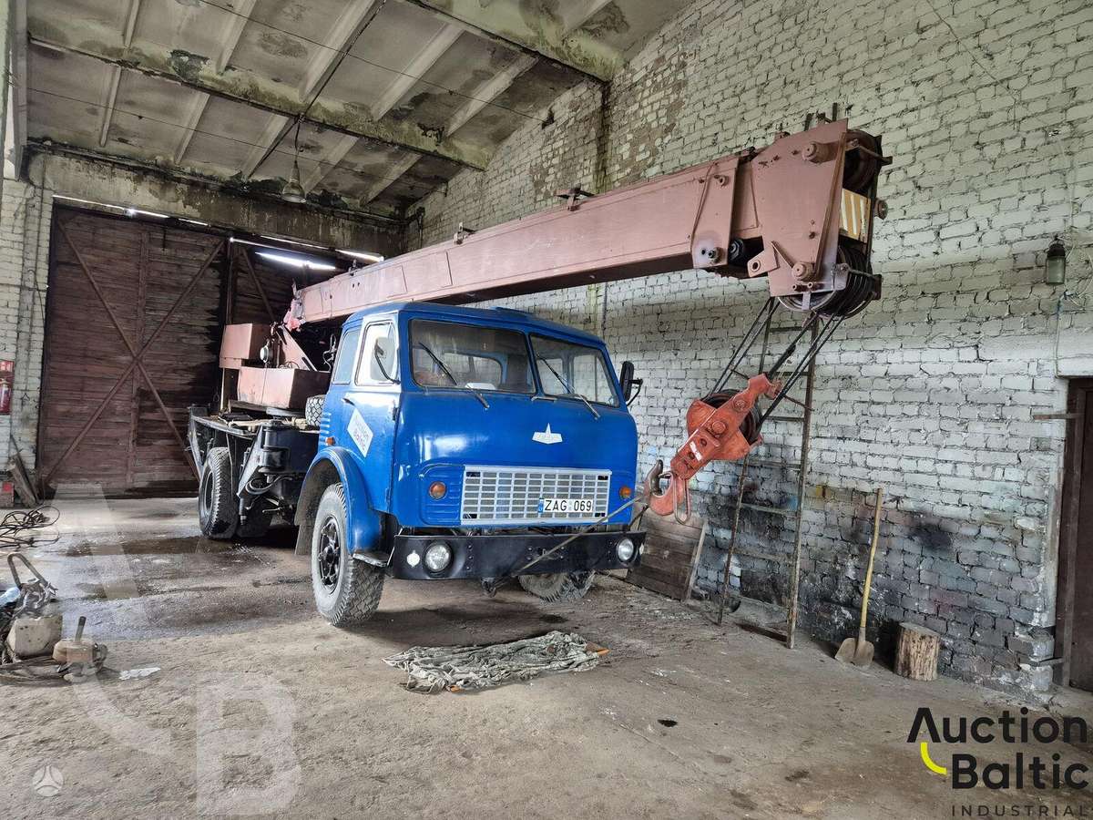 MAZ 5334, autokrāni