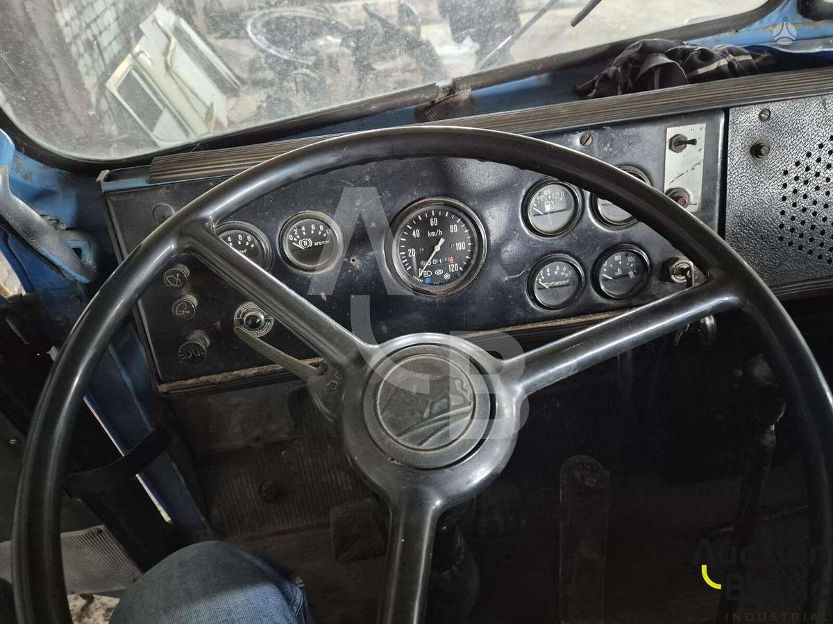 MAZ 5334, autokrāni