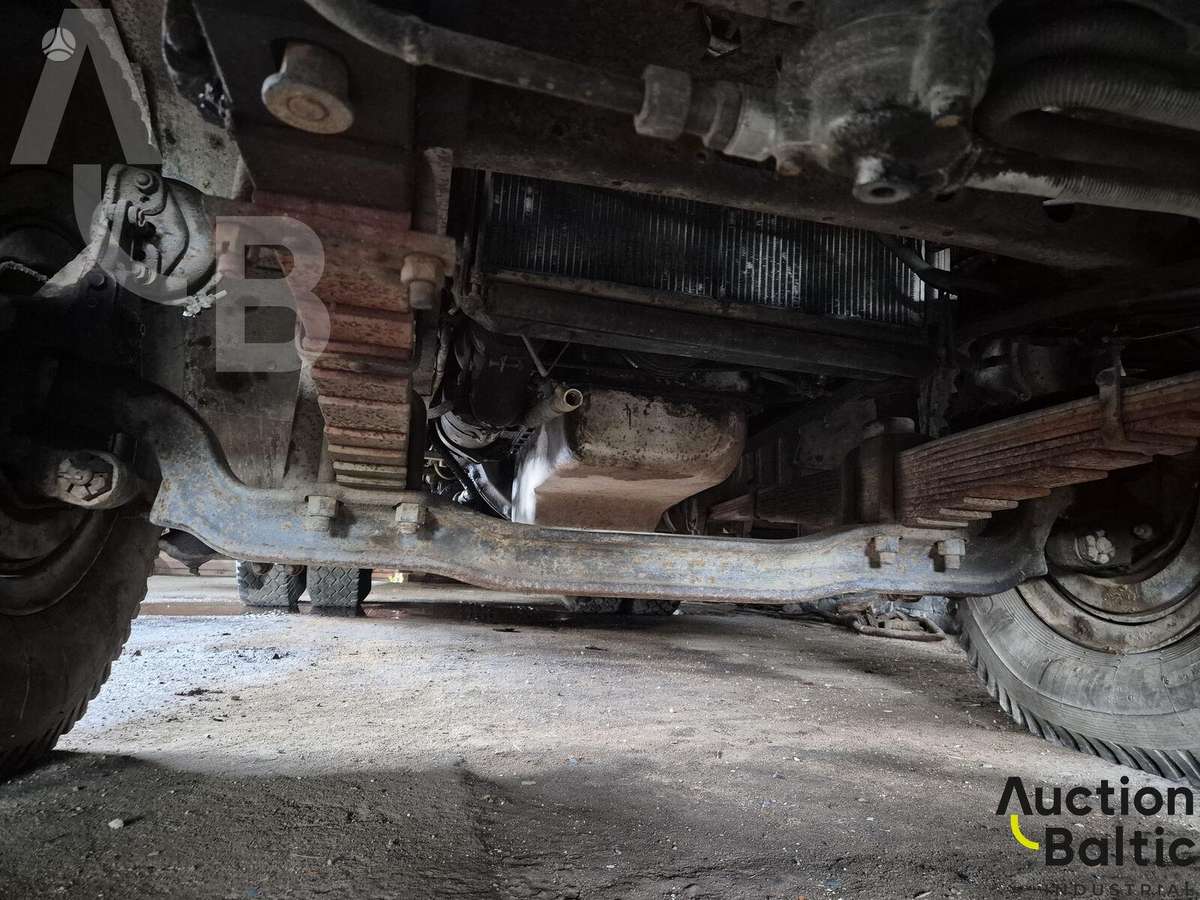 MAZ 5334, crane