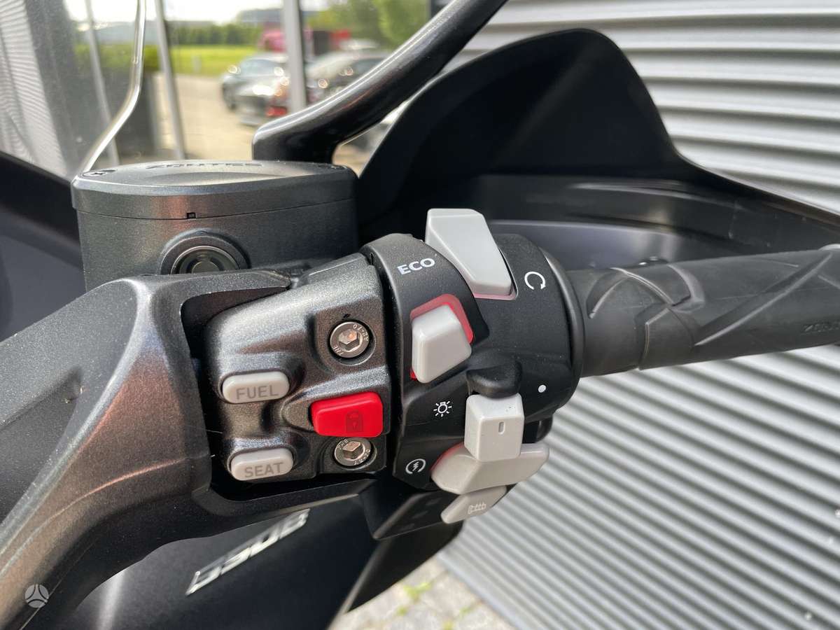 Zontes 350D 350cc, scooters / mopeds
