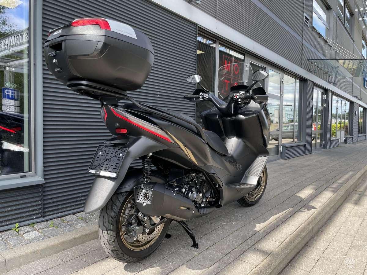 Zontes 350D 350cc, scooters / mopeds