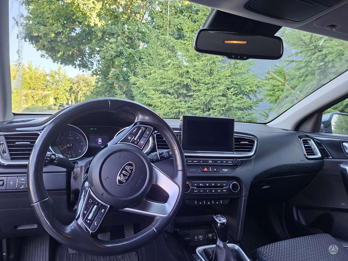 Kia Ceed, 1.6 l., Хэтчбек