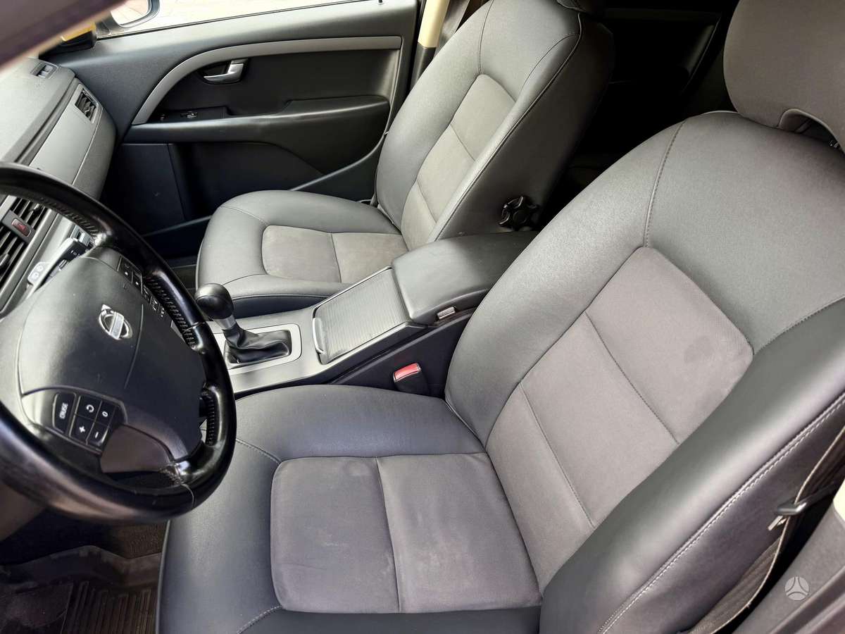 Volvo V70, 2.0 l., Универсал