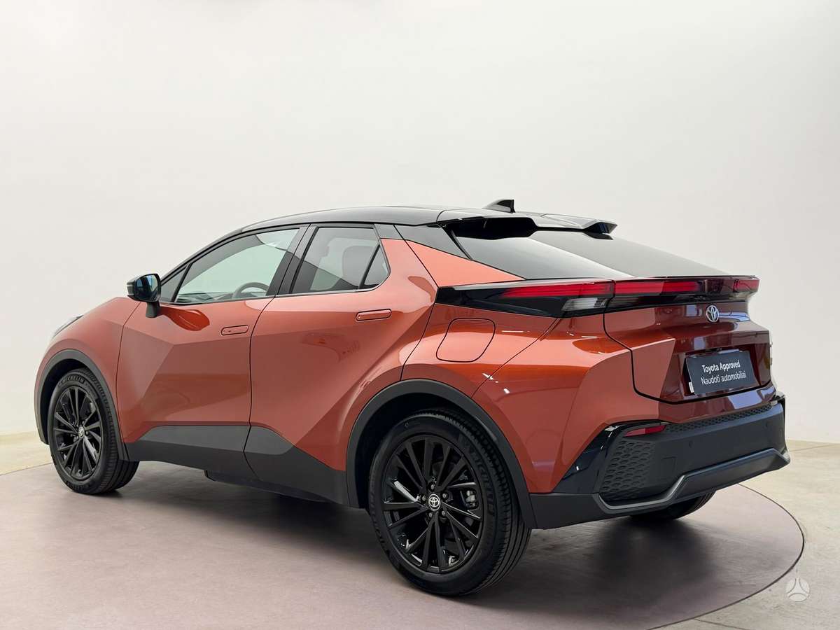 Toyota C-HR - 6