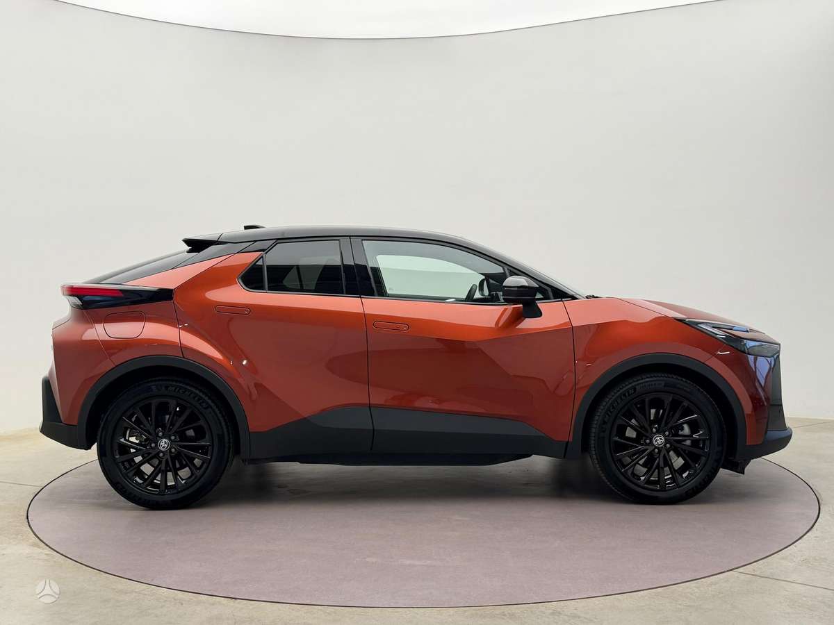 Toyota C-HR - 4