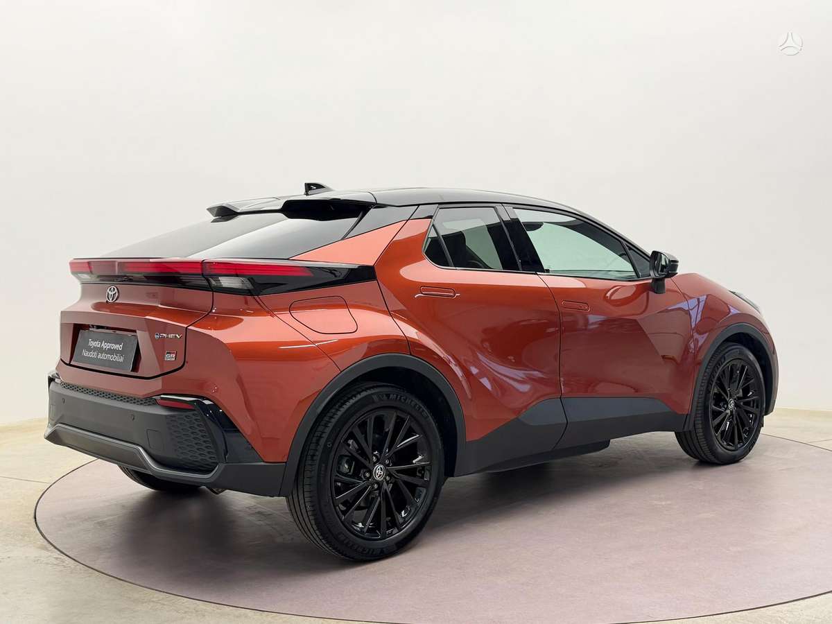 Toyota C-HR - 8